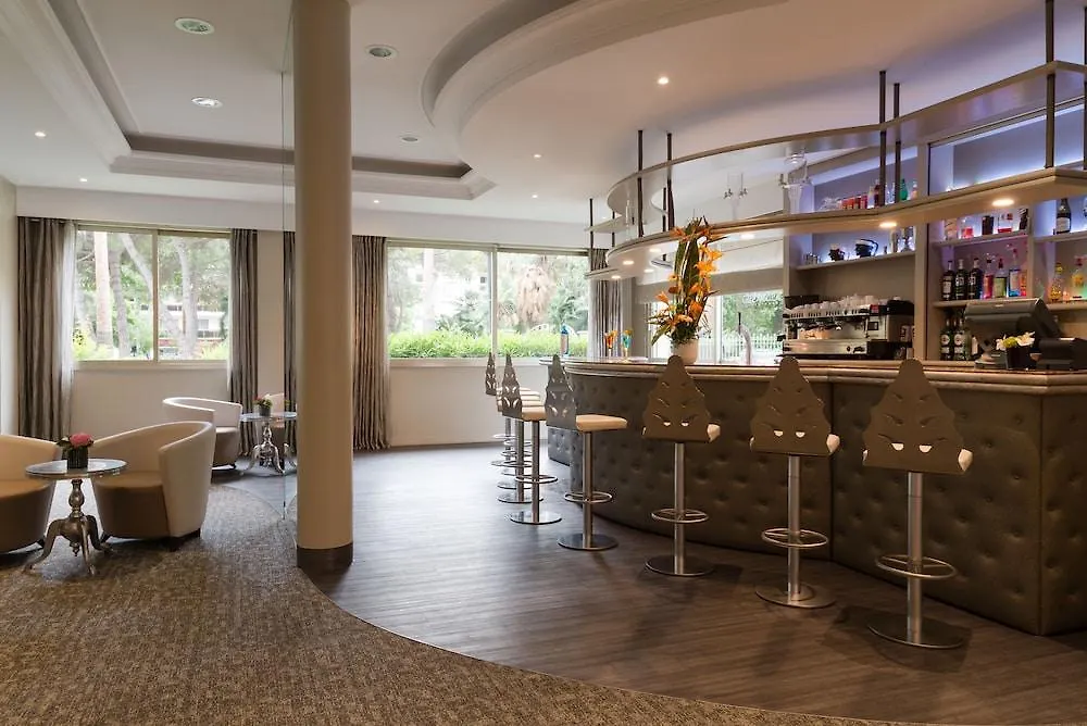 ***  The Originals Boutique, Hotel Les Strelitzias Juan-les-Pins France